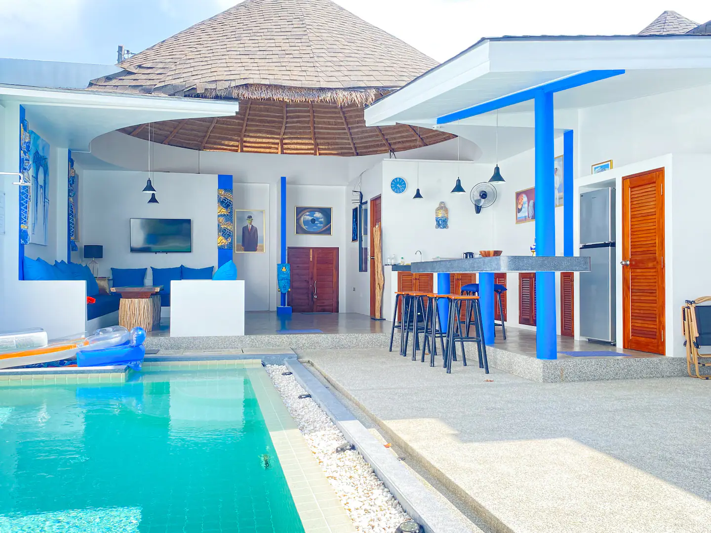 Magritte – Comfortable Balinese-style villa